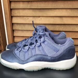 Air Jordan Retro Low GS Blue Moon Polarized